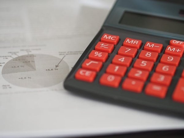 Comment évaluer les services bancaires pour trouver le meilleur compte ?